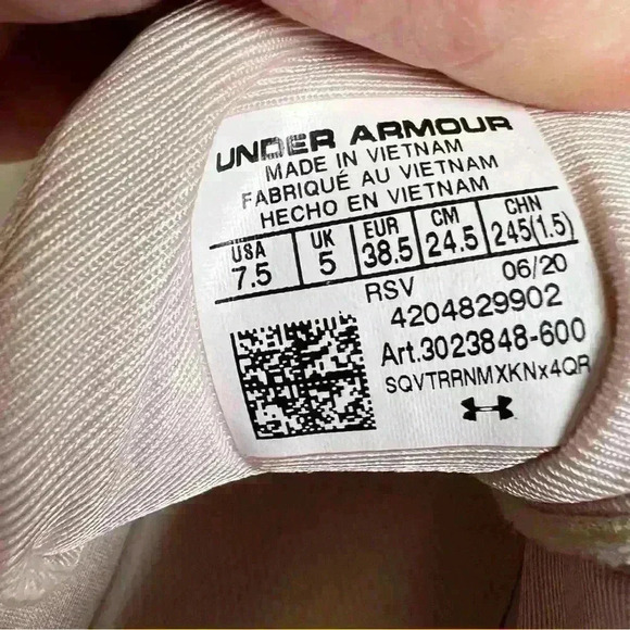 Under armor Charged Breathe Metallic Sport Style Running Sneakers Sz 7.5 - Picture 16 of 16